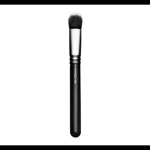 MAC 130 Brush